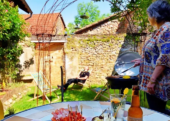 La Maison Jaune
